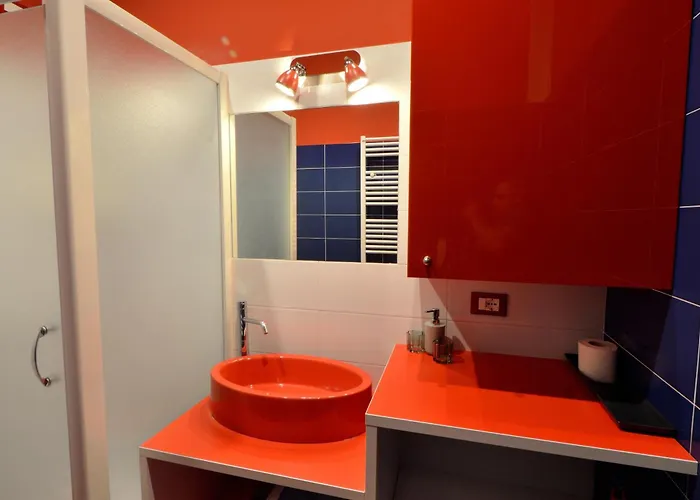 Bellissimo Mini Deluxe Di Design E A Tema Inghiterra - Potente Wi-fi Ottimo Il Collegamento Con Aeroporto Di Malpensa E Rho Fiera, Vicino A 3 Linee Metropolitane