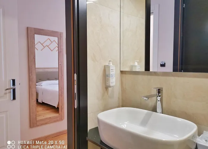 Station Group - Via Ponte Seveso 18 Vendégház Milánó