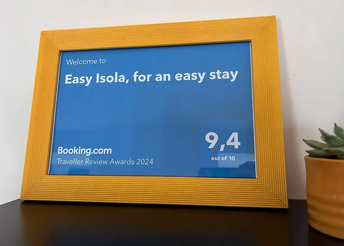 Easy Isola, For An Easy Apartamento