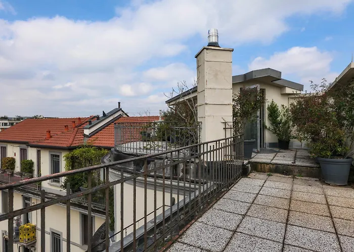 Luxury Penthouse With Rooftop Terrace * ميلان