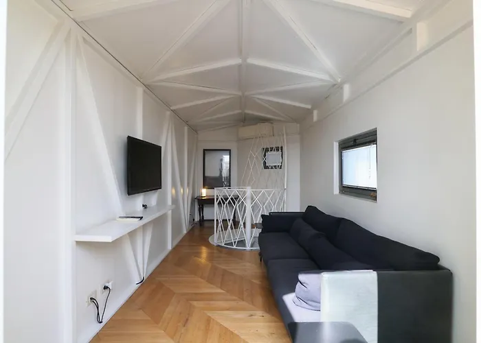 Luxury Penthouse With Rooftop Terrace شقة