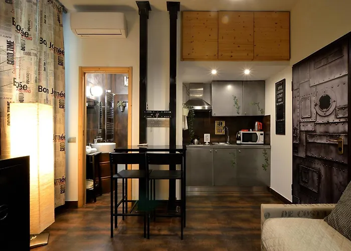 Deluxe Stile Industrial Centro Milano, Potente Wi-fi, 3 Linee Metropolitane- Collegato Direttamente Con Aeroporto Di Malpensa E Rho Fiera In 10 Minuti Lejlighed
