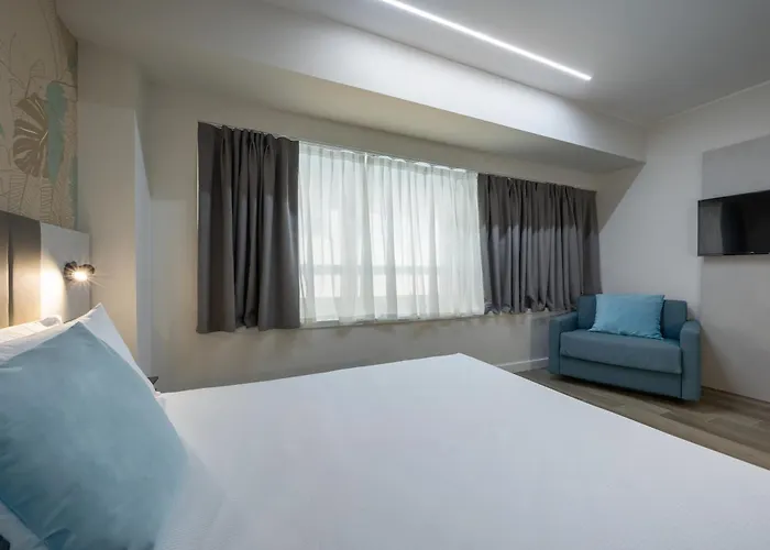 Ξενοδοχείο Ih 4*