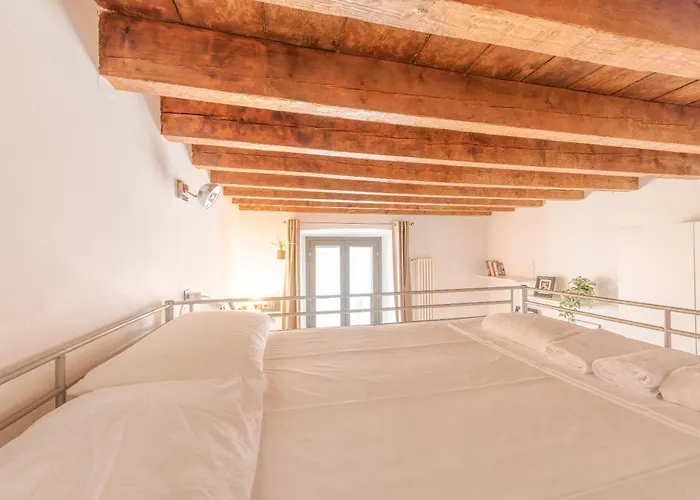 Guest Planet - Rosso - Navigli Area Apartmán Milán