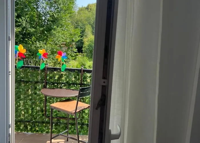Moderno Ed Elegante Loft Con Balcone Apartament Mediolan