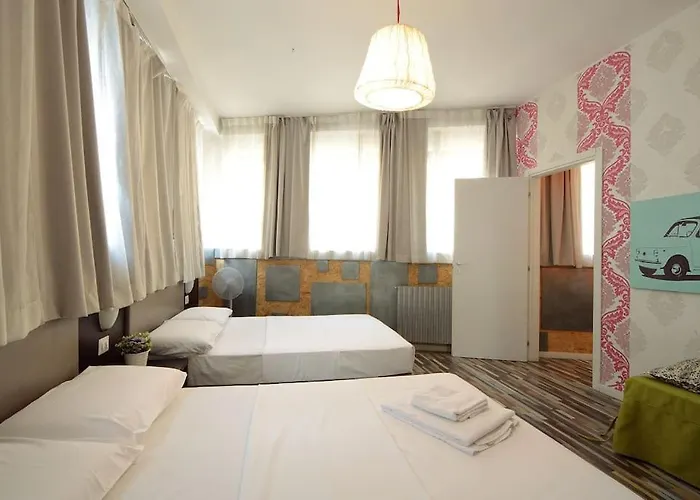 Argento, Bright Flat In The Center, 7 Guests, Parking & Wifi, Near To 3 Tram Lines And The Metro - Well Connected To Airports And To The Train Station Milánó