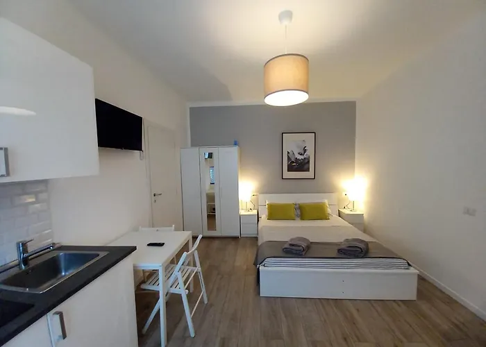 Hostmate - - Insubria *