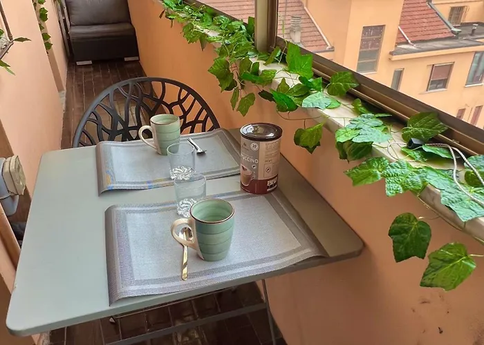 Gambara Urban Flat - Stylish And Next To Metro شقة