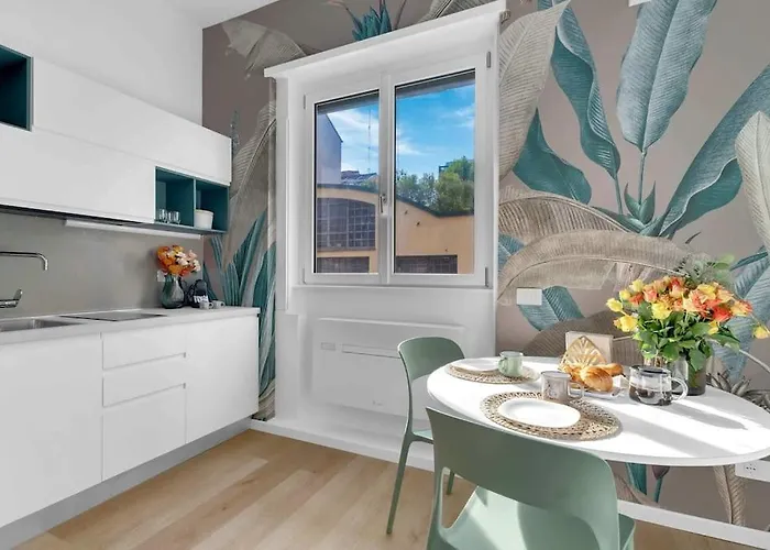House In Fashion - Flat Near Navigli, Tortona & Duomo Area Milan