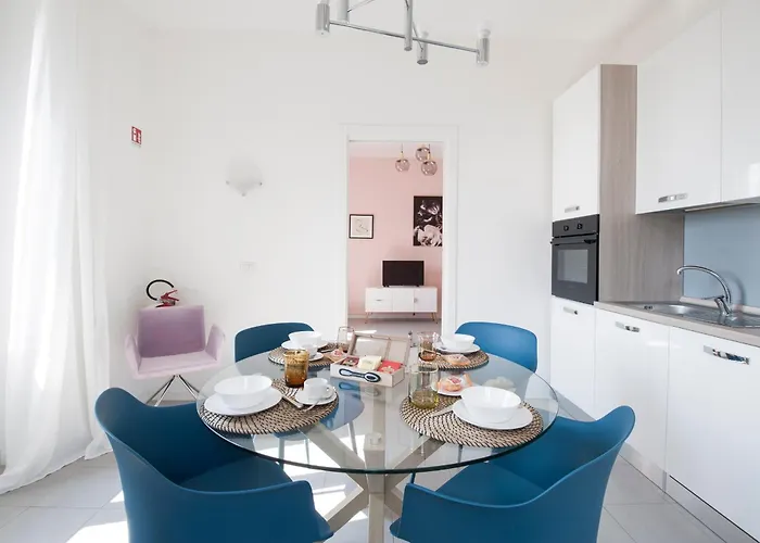 Santa Maria Square View - Family Appartement Milan