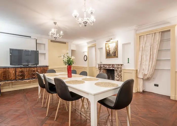 Appartement Exclusive 4 Bedrooms Near Duomo Milan