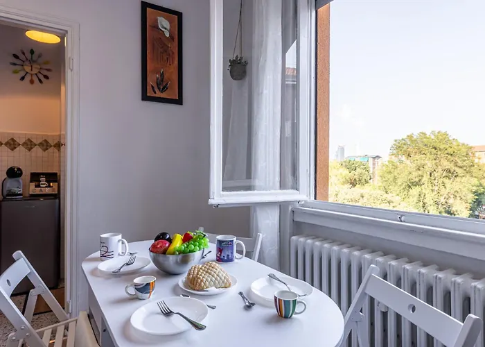 Duomo - San Siro House Con Netflix, Wi-fi * ميلان