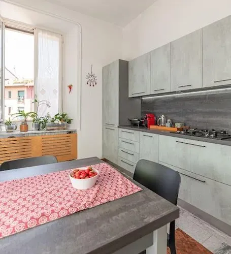 La Casa Di Ross Milano