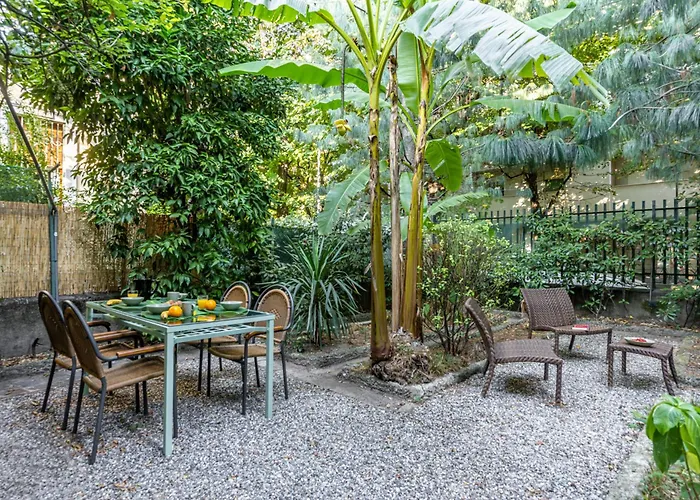 Bilocale Chic In Tropical A Due Passi Da Stazione Lejlighed