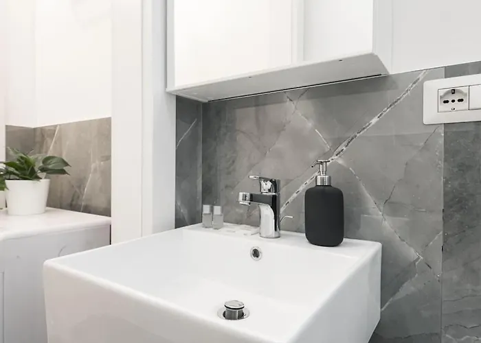 Easylife - - Aselli 10 - Citta Studi *