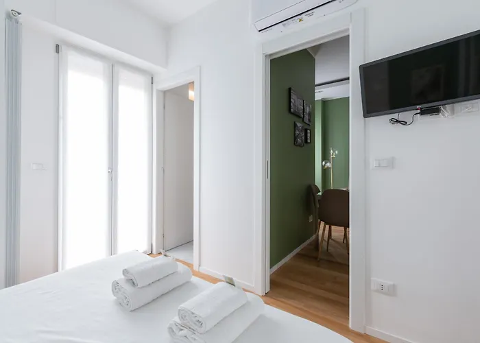 Easytopstay - Corso Sempione Modern Flat Apartman Milánó