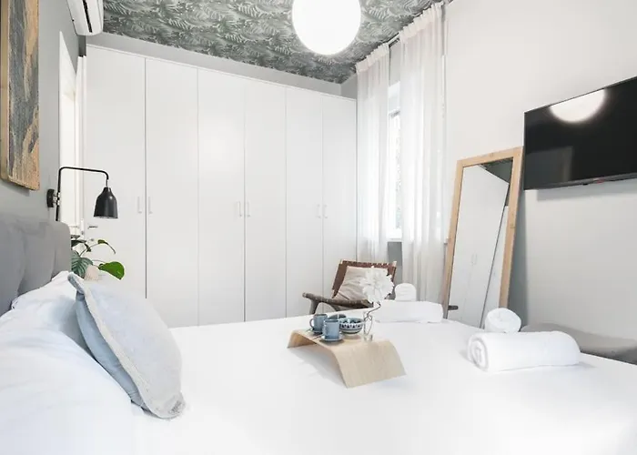 Apartamento Easylife - - Achille Zezon 8 - *