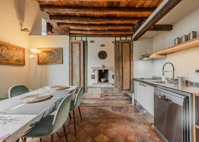 Easytopstay - Porta Garibaldi Antique Charm Апартаменты Милан