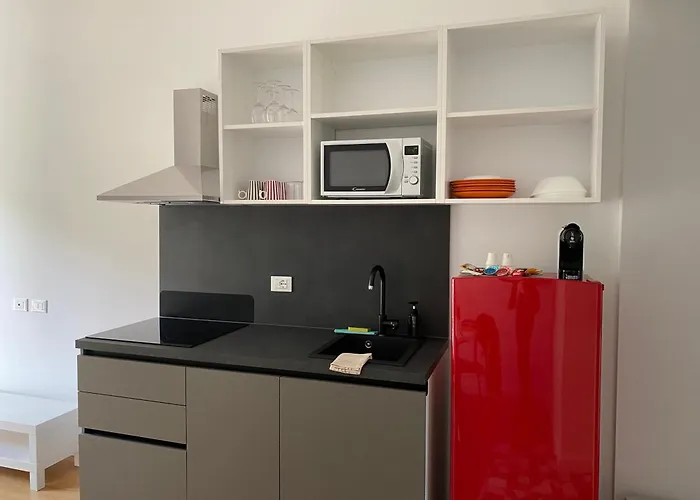 Magie Tortona District-navigli * מילאנו