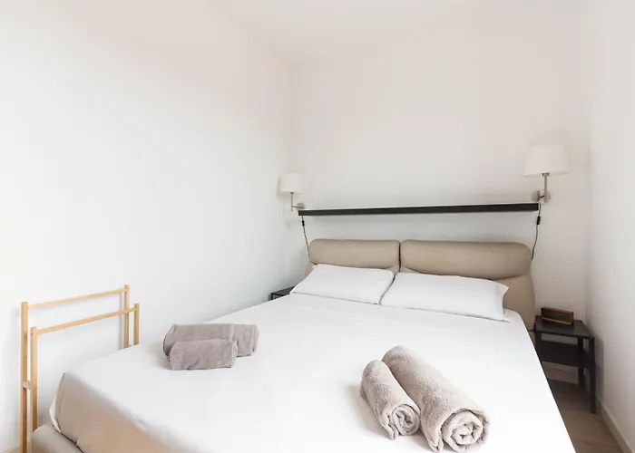 Appartement Guesthost - Darsena Navigli - Porta Genova M2