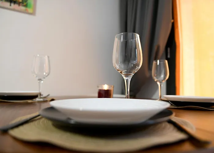 House Of Sunflowers 15 Min Da Duomo *