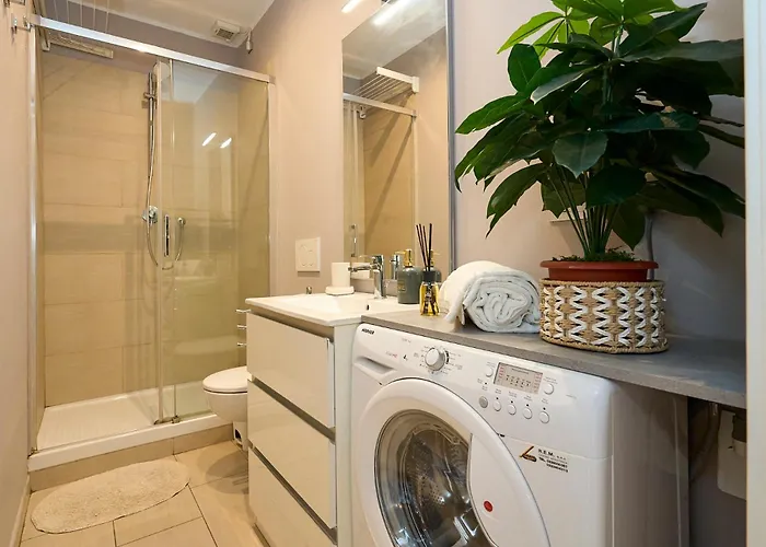 Appartement Duomo Design Cube - 10 Minutes Walk From Brera Milaan
