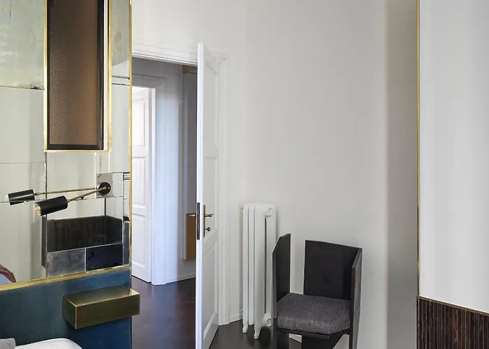 Sophisticated With Italian Charm شقة ميلان