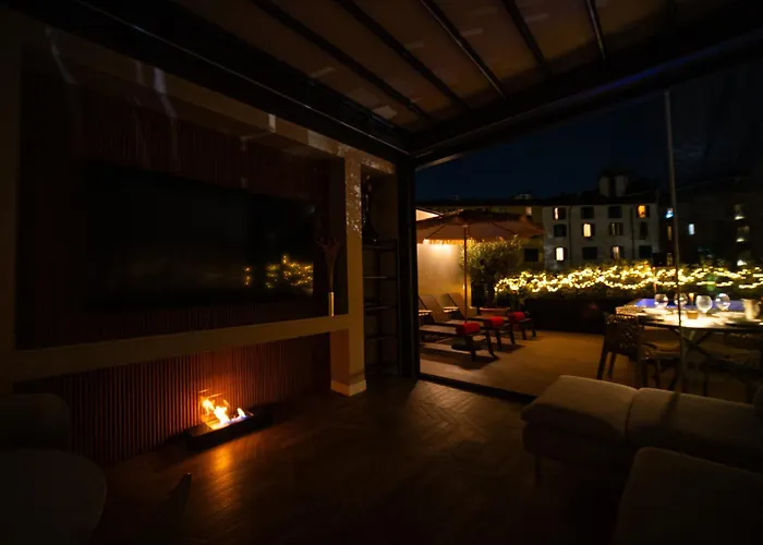 Modigliani Terrace Jacuzzi Golden House 公寓