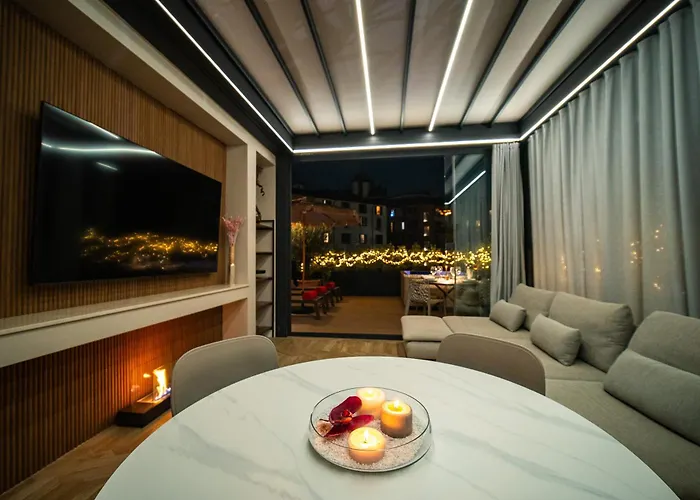 Modigliani Terrace Jacuzzi Golden House 米兰