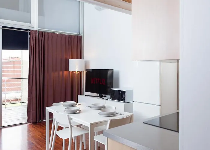 White And Brown Exclusive Loft With Terrace - Free Parking - M2 Station * 米兰