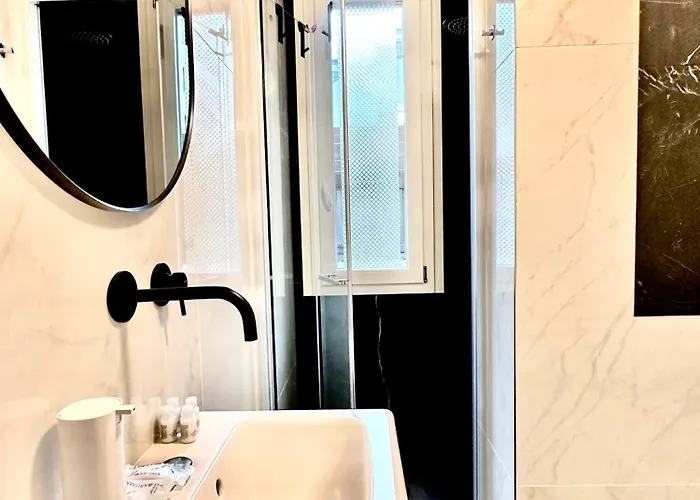 Casa Angelo Design Flat - Milan, Porta Venezia, 3 Metro Stops Duomo Apartament