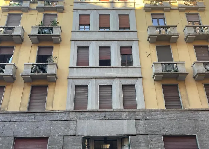 Casa Angelo Design Flat - Milan, Porta Venezia, 3 Metro Stops Duomo Apartament *