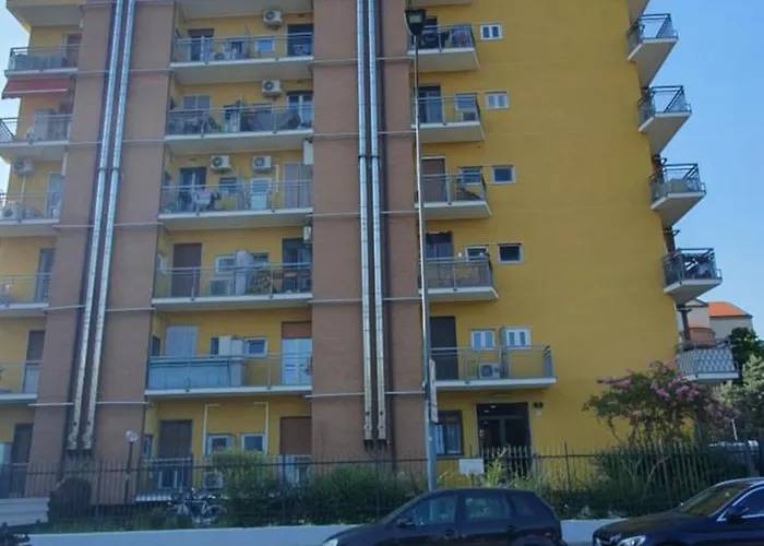 Homesamantha Apartment