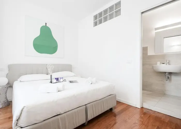 Easylife - - Bixio 11 - Porta Venezia Апартаменты *