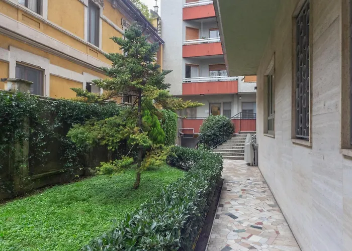 The Rent - One-bedroom With A Terrace In Corso Sempione Lägenhet *