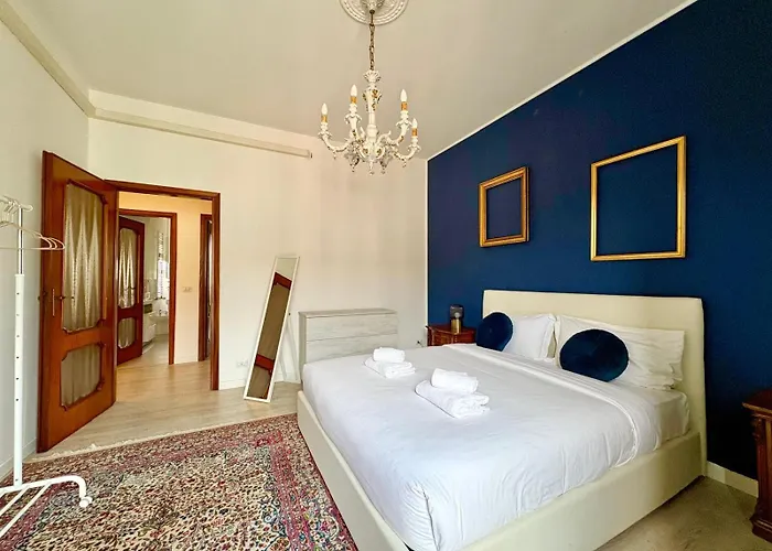 Apartment-navigli-house Of Mirrors *