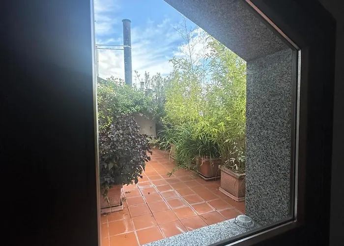 Penthouse Isola, A Few Steps From Offices Cortina 26 * Milan