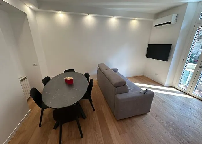 Elegante Ed Accogliente 아파트 *