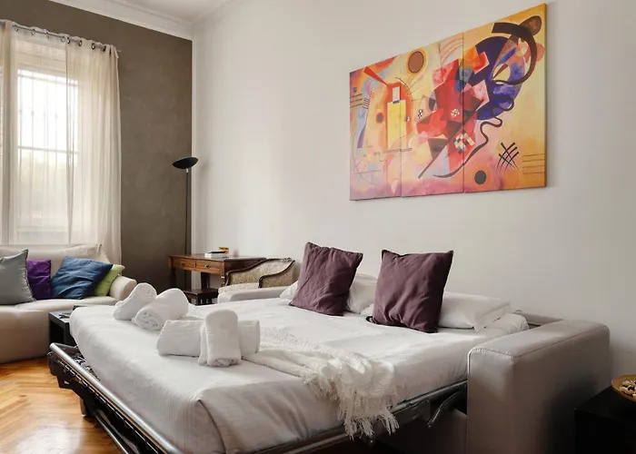 Apartman Joivy Bright 1br Flat Near Mudec Museum