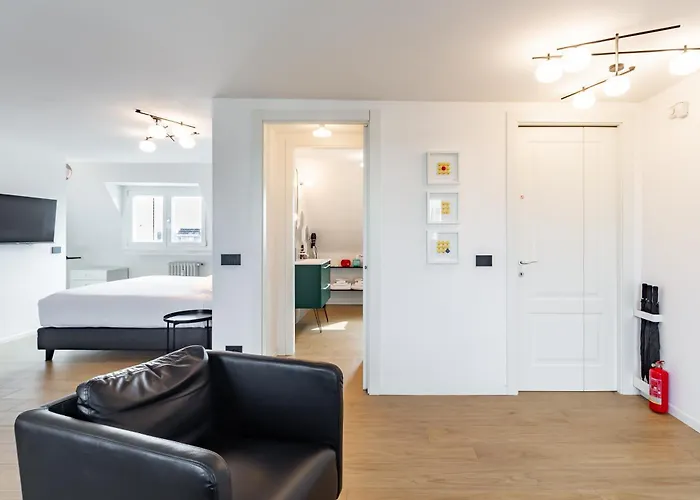 15 Min From Duomo & Brera Daire Milano