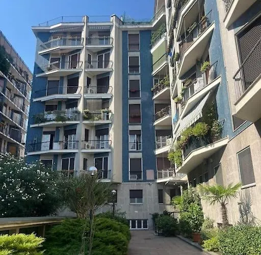 Savona Discrit Cozy Lägenhet Milano