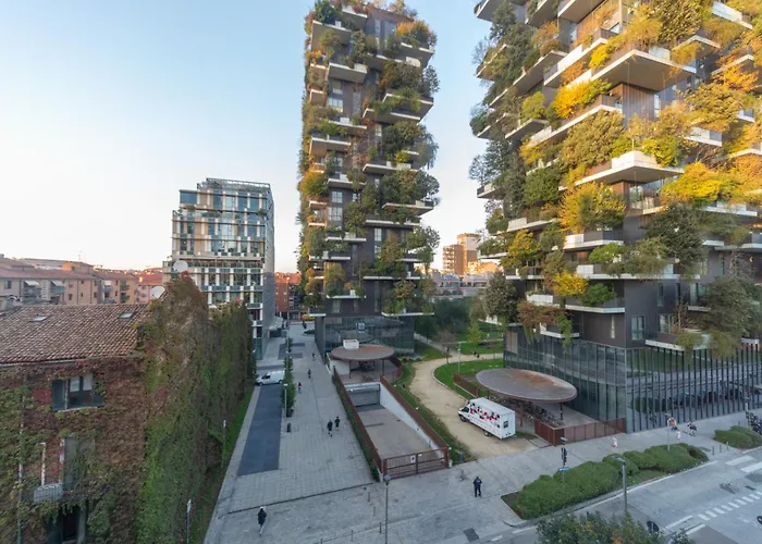 Modern Oasis Opposite Bosco Verticale ミラノ