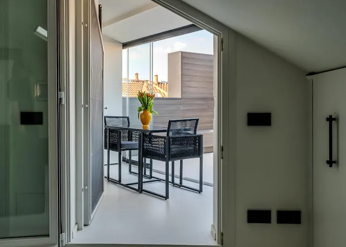 アパート Navigli - Design With Private Terrace