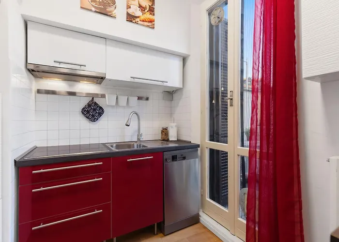 Life Elegant Penthouse With Terrace, Wi-fi Netflix, Subway 5 Min - Very Convenient Location Apartmán *