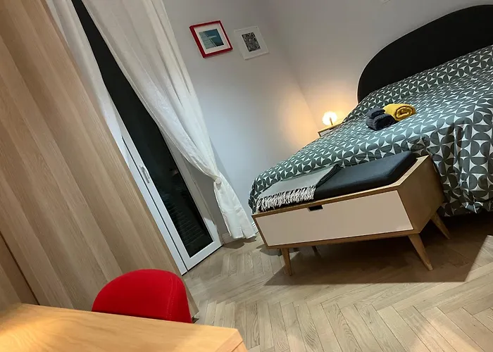 A Due Passi Da Stazione * Милан