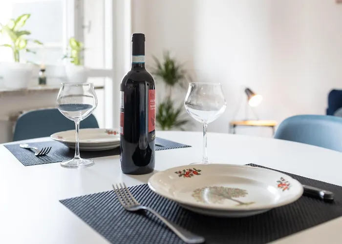 Modern Apartment With Balcony Vicino Citylife M5 Checkin 24 7 Milano