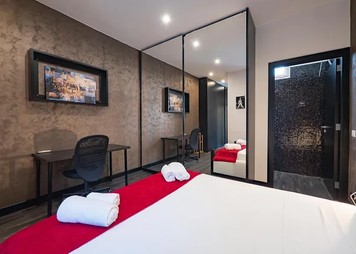 Xenia - Spacious Four-room In Moscova * 밀라노