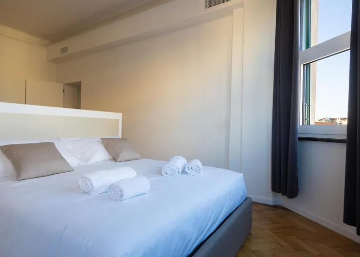 Nuovissimo Ed Elegante Appartamento, 5 Minuti A Piedi Dalla Stazione Appartement Milan