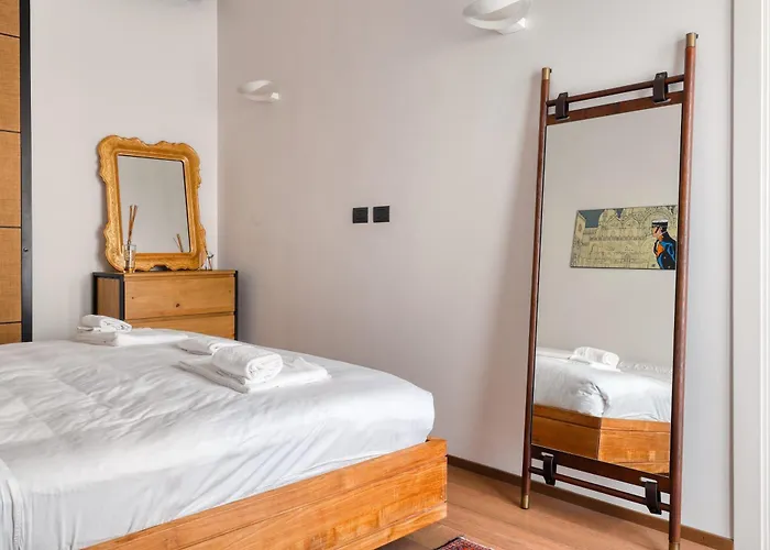 Hostmate - - Magenta 52 - Cadorna Milano