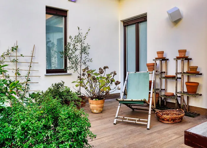 Daire Hostmate - - Magenta 52 - Cadorna *